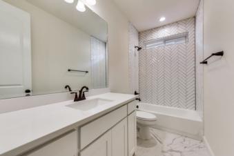 House For Sale in Savannah TX